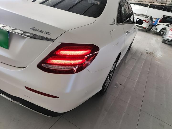 E-Class 2017 E 200 L Sport 4MATIC photo 7