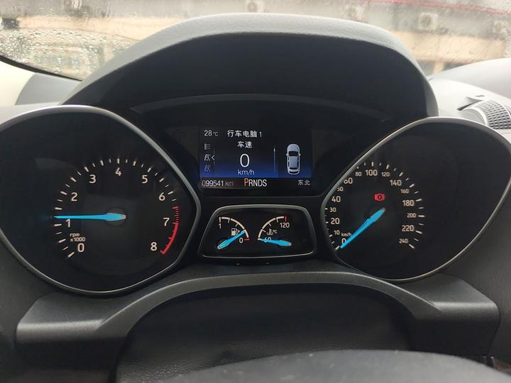 Kuga 2017 EcoBoost 180 RWD photo 2