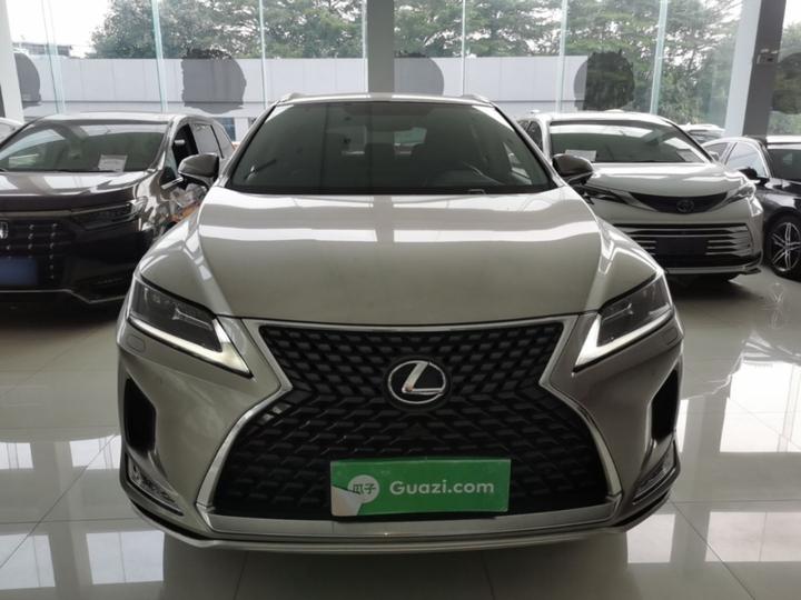 RX 2020 Facelift 300 RWD Elite photo 2