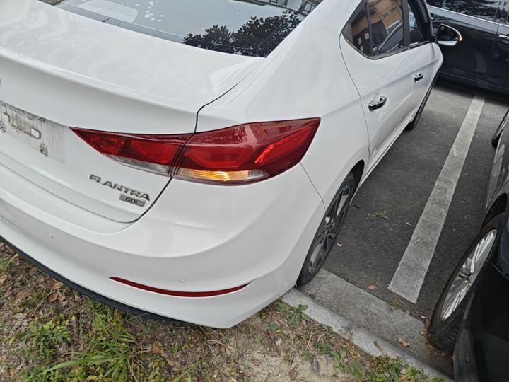 Elantra 2016 1.6L AT Smart Elite photo 7