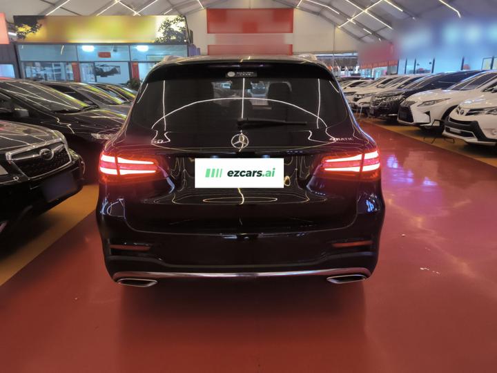 GLC 2017 GLC 260 4MATIC Luxury photo 3