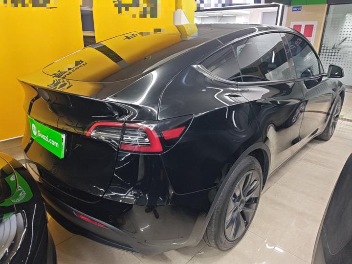 Model Y 2023 RWD photo 4