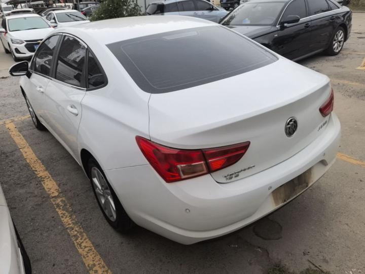 Verano 2017 Sedan 15S MT Progressive photo 4