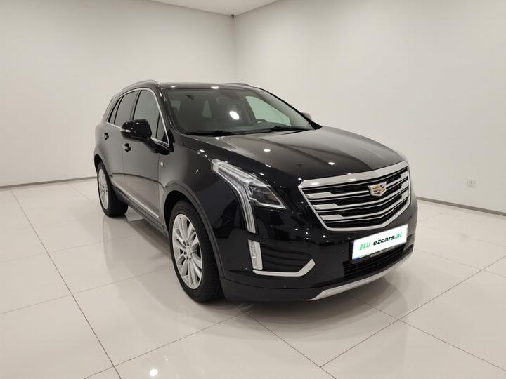 XT5 2018 28E AWD Leading photo 3