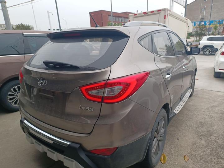 ix35 2015 2.0L AT RWD Smart IV photo 4