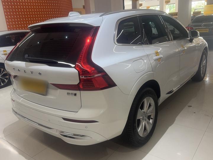XC60 2022 B5 AWD Luxury photo 4