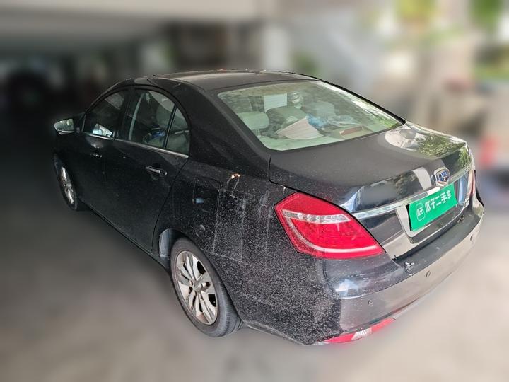 Emgrand 2015 Sedan 1.5L CVT photo 4