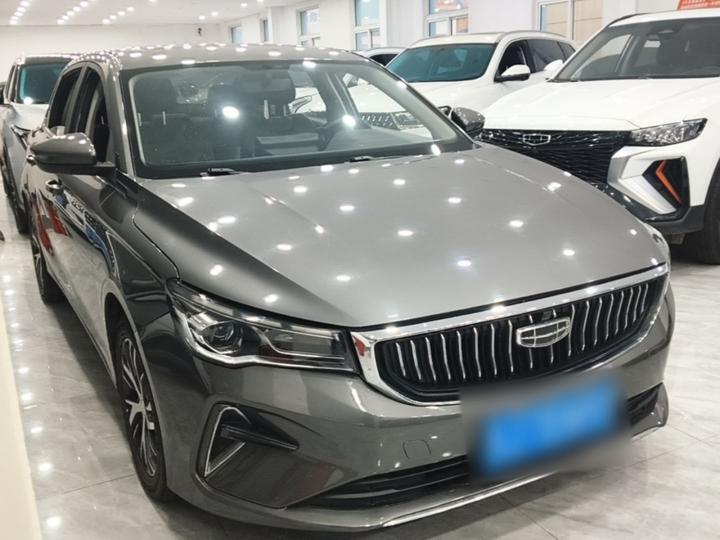 Emgrand 2022 4 1.5L CVT Elite photo 3