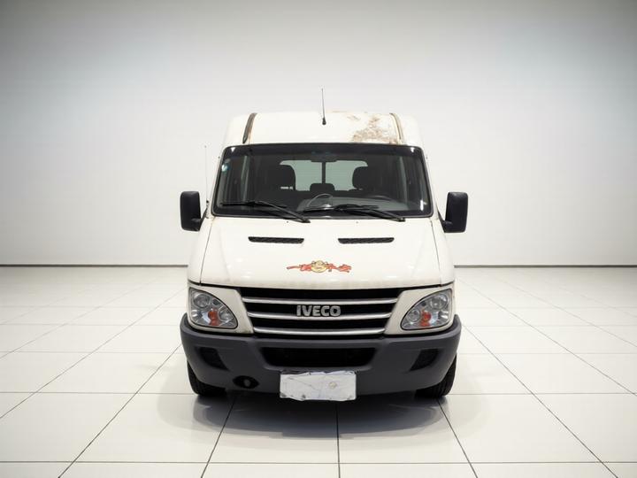 IVECO 2013 2.8T-A32 photo 2
