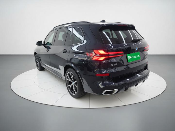 X5 2023 xDrive 30Li Exclusive M M Sport Night Package photo 4