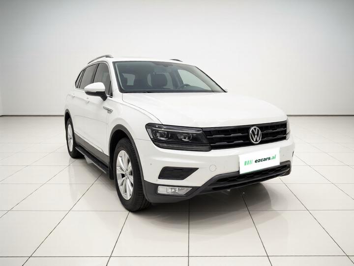 Tiguan L 2017 330TSI AT RWD photo 3