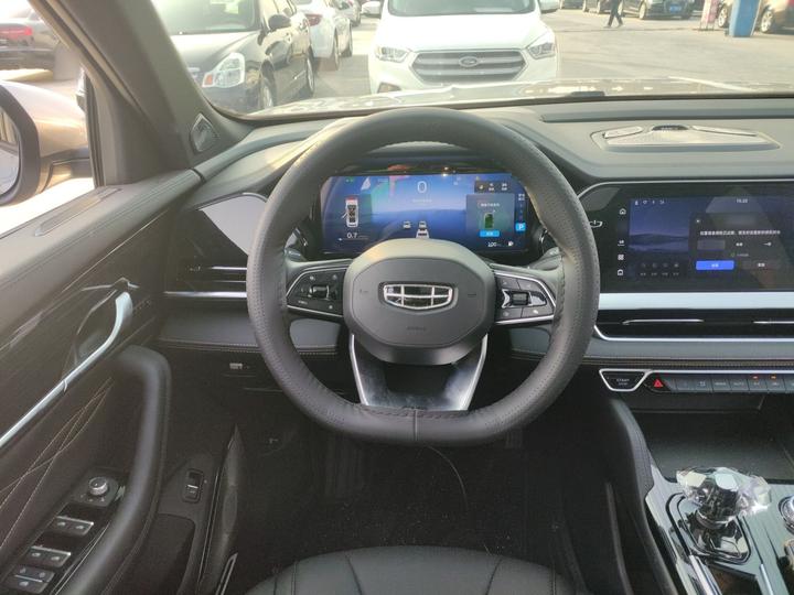 Xingyue L 2024 2.0TD DCT EVO RWD photo 2