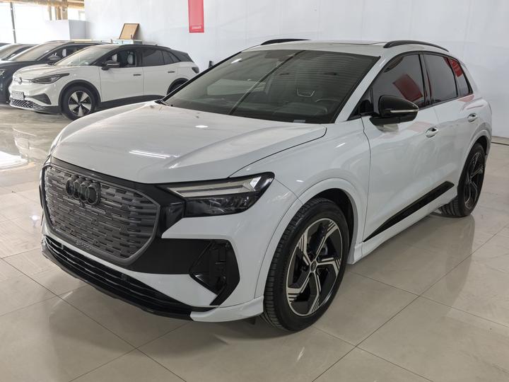 Q4 e-tron 2024 50 e-tron quattro
