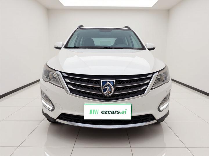 560 2015 1.8L MT Luxury photo 2