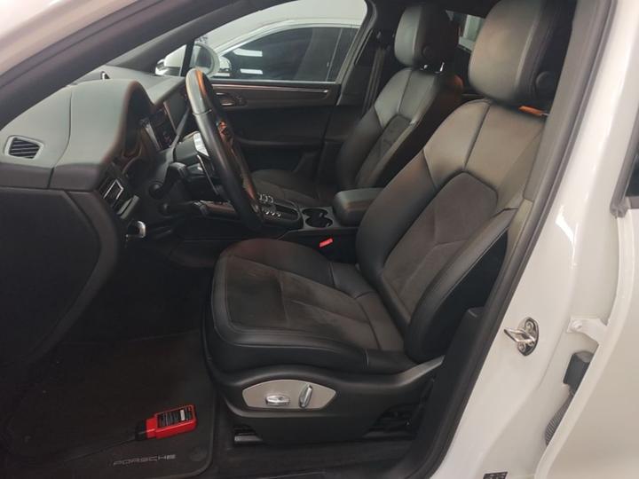 2018 Macan 2.0T photo 6