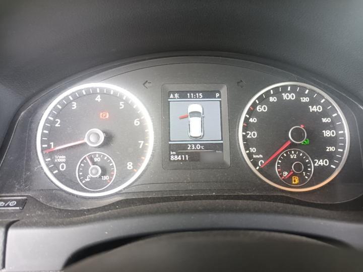 Tiguan 2013 1.8TSI AT RWD Luxury photo 4