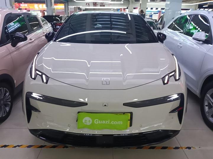 X 2025 5-Seater RWD photo 2