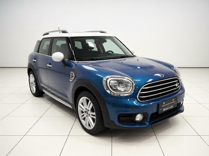 2017 1.5T COOPER ALL4 Wagon photo 3