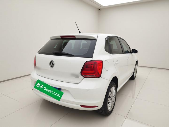 Polo 2016 1.6L AT Comfort photo 6
