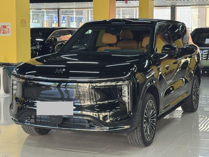 IM Motors LS8 2026 66 Ultra 6-Seater