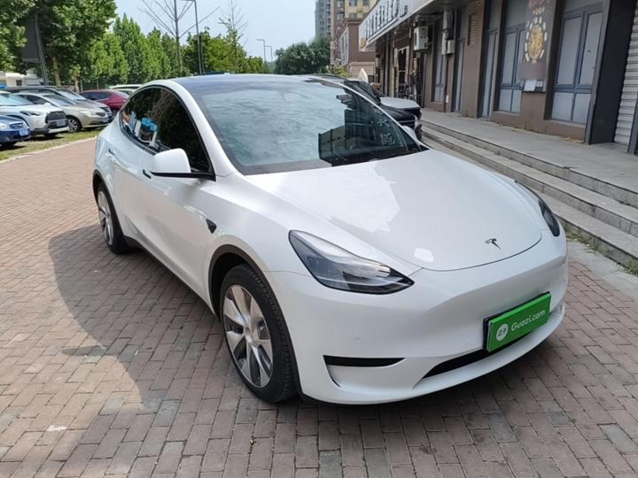 Model Y 2022 Facelift RWD photo 3