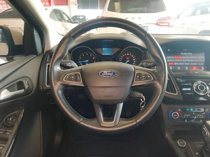 Focus 2017 Hatchback 1.6L AT Fashion photo 6