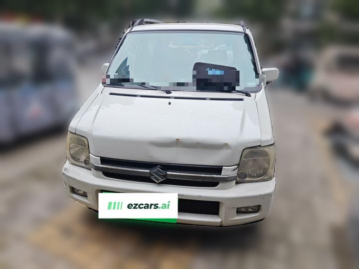 2013 Upgraded 1.4L MT Standard 1 photo 2