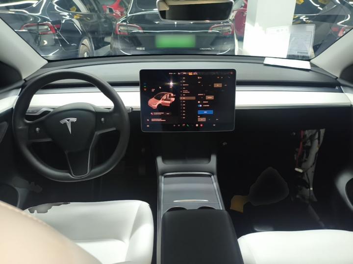 Model Y 2021 Long Range AWD 3D7 photo 5