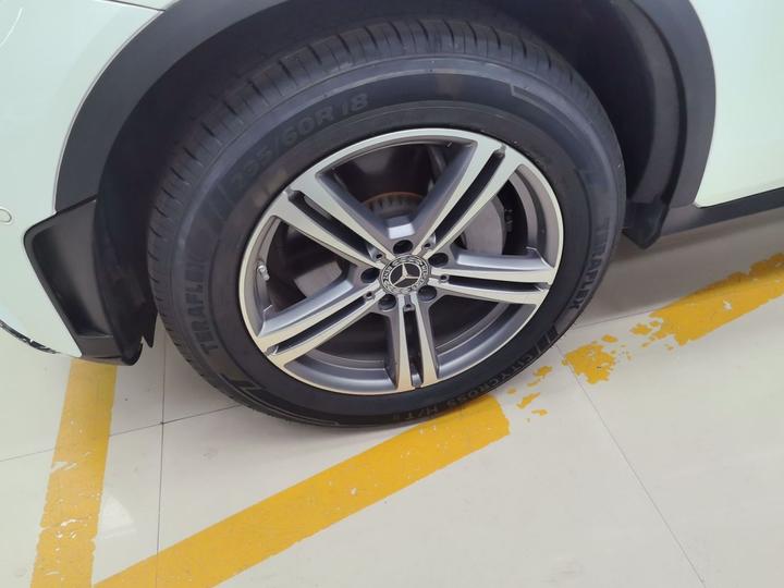 GLC 2020 Facelift GLC 260 L 4MATIC Dynamic photo 3