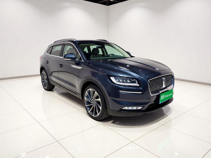 Nautilus 2022 2.7T AWD photo 3