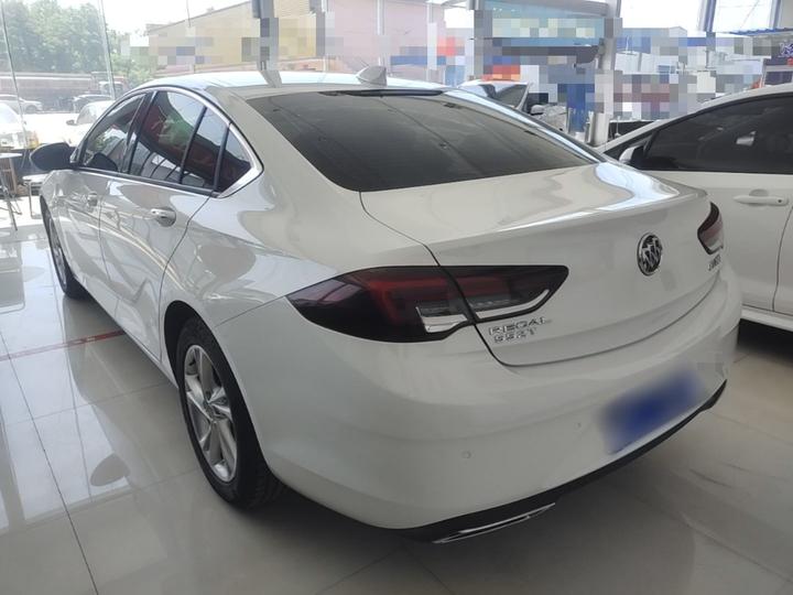 Regal 2021 552T Elite photo 4