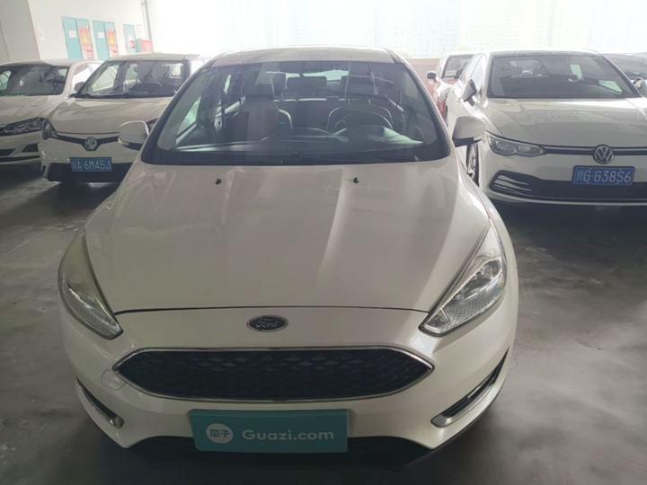 Focus 2015 Hatchback 1.6L AT photo 2