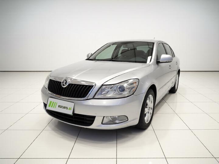 Octavia 2014 1.6L MT