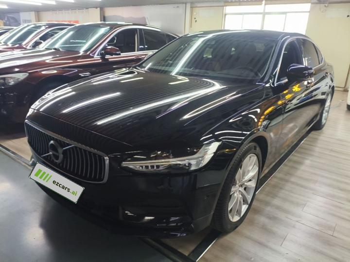 S90 2018 T5