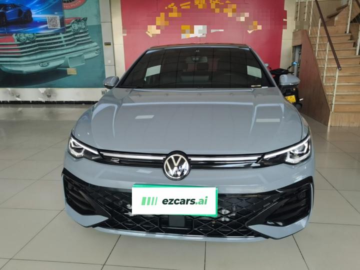 Golf 2025 Facelift 300TSI R-Line photo 2