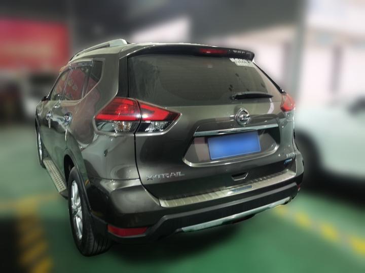 X-Trail 2017 2.0L CVT Comfort 2WD photo 4