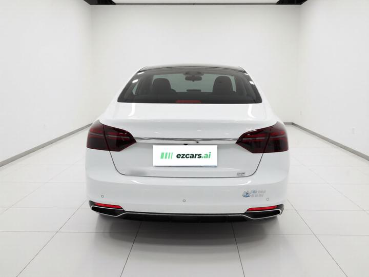 Emgrand 2020 1.5L CVT photo 3