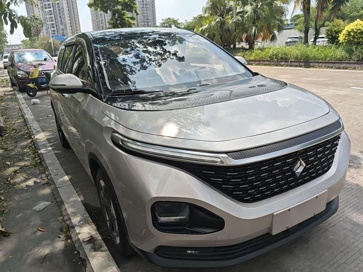 RM-5 2019 1.5T CVT 24 Luxury 7-Seater photo 3