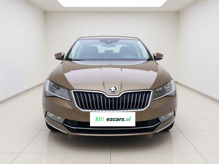 Superb 2016 TSI330 DSG photo 2