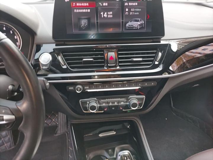 1 Series 2022 120i M Sport photo 8