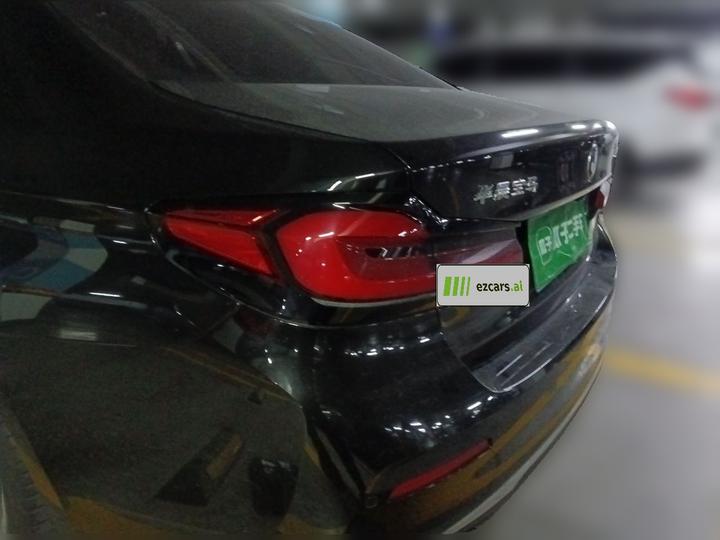 5 Series 2022 Facelift 525Li Luxury photo 4
