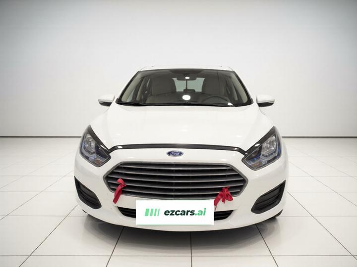 Escort 2017 Facelift 1.5L AT Comfort photo 2