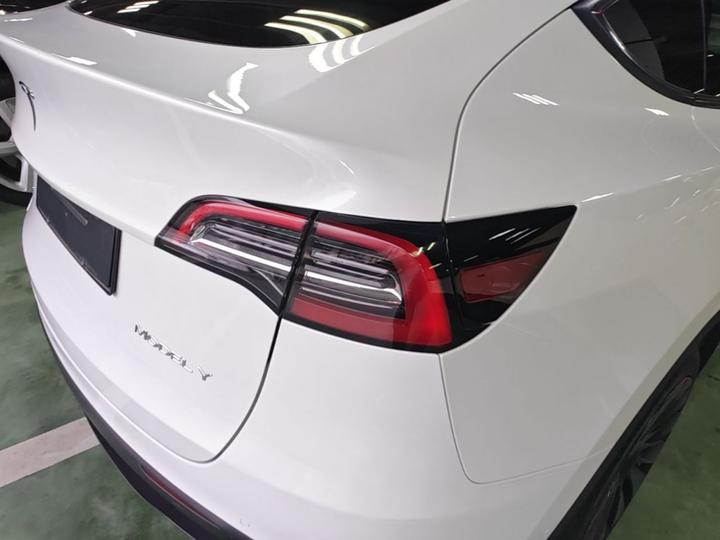 Model Y 2022 Facelift RWD photo 7
