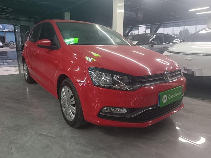 Polo 2016 1.6L AT Comfort photo 3