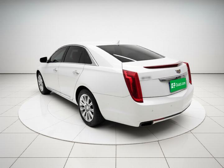 XTS 2017 28T Tech photo 4