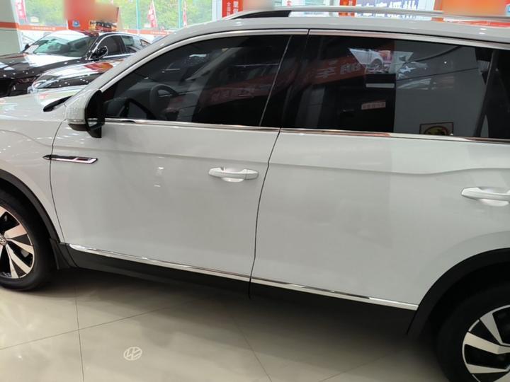 Tayron 2020 330TSI RWD Luxury Connected photo 4