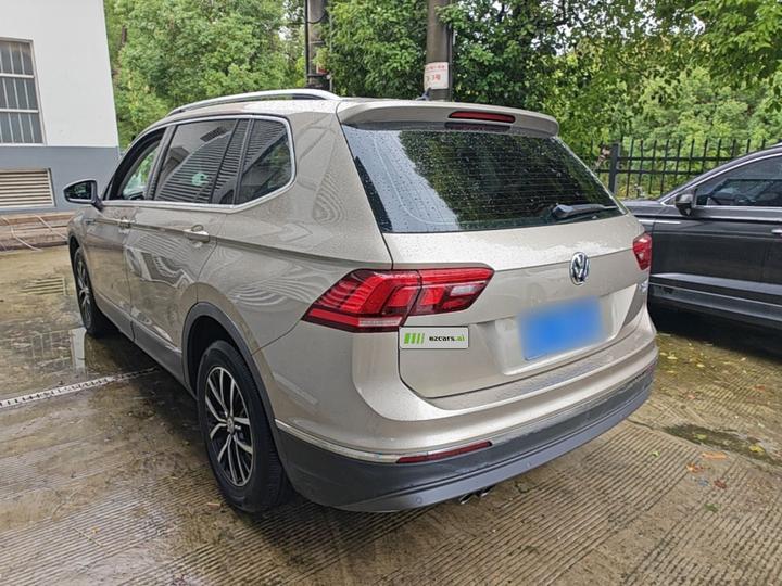 Tiguan L 2017 330TSI AT RWD Comfort photo 4