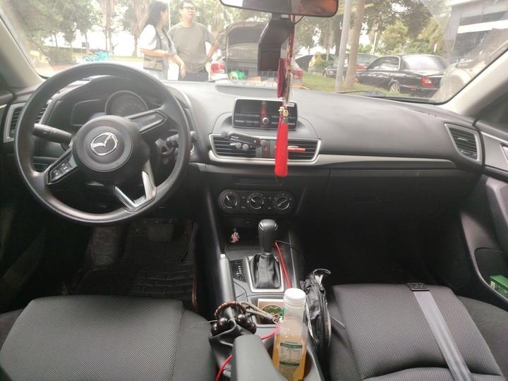 3 Axela 2017 Hatchback 1.5L AT Comfort China VI photo 5