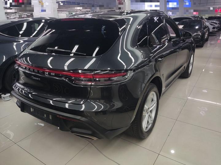 2023 Macan 2.0T photo 4