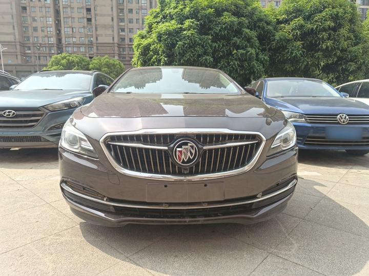 LaCrosse 2016 Facelift 20T Leading photo 2